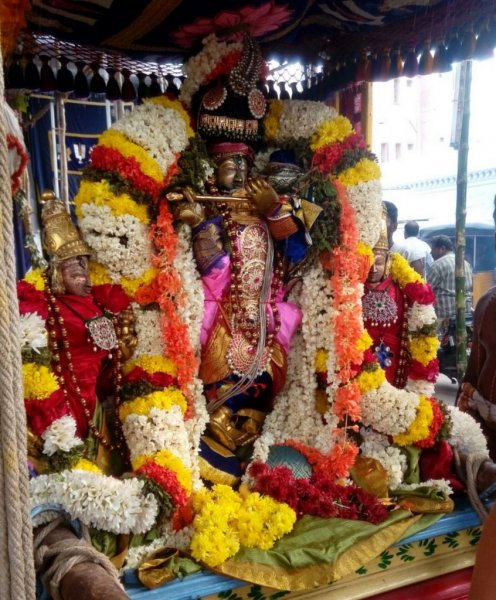 Sri Jayanthi - Kanchi Sri Ulagalandha Perumal Venugopalan Thirukolam.jpg