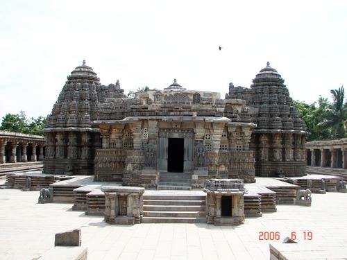 Somanathapura_Keshava_temple.jpg