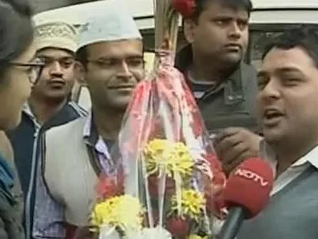 Bouquet_with_Broom.webp Bouquet_with_Broom.webp