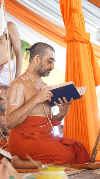 HH Swamiji.jpg