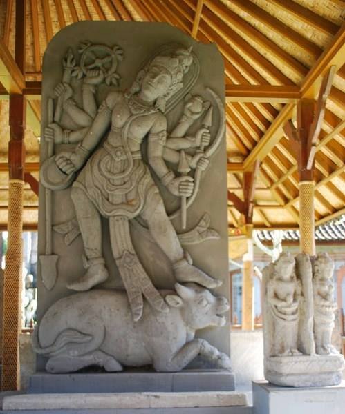Durga Mahisasuramardini, Bali, Indonesia.jpg