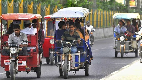 e-rickshaws_af0e0a28-d8ca-11e8-b06f-edb2612a0442.jpg